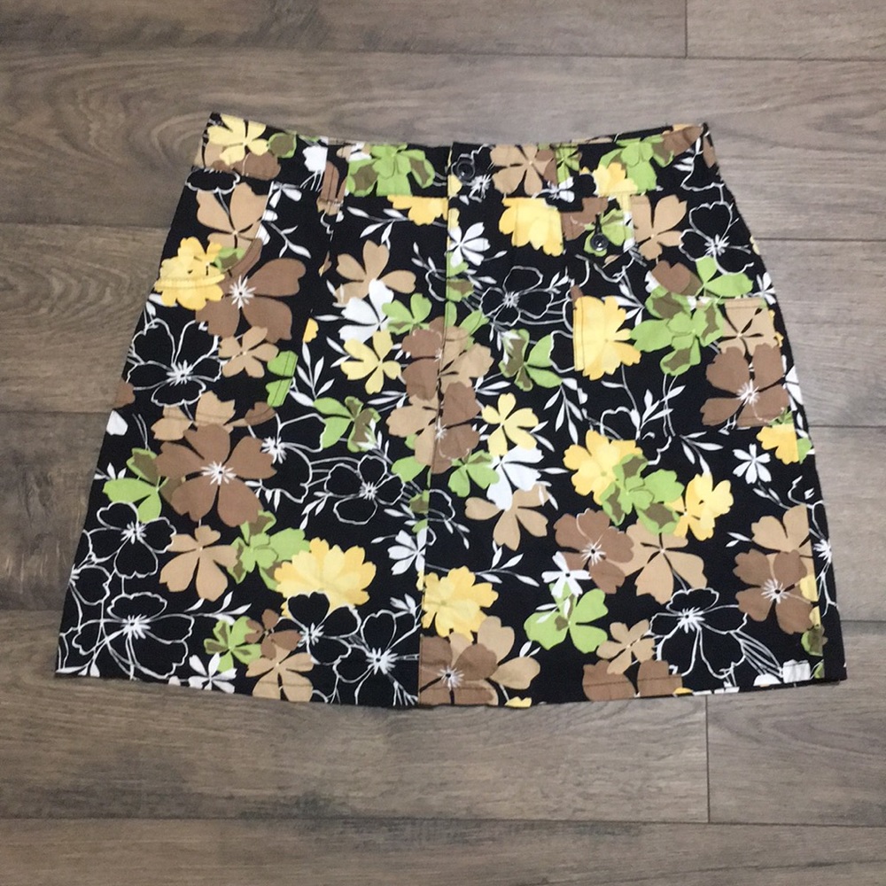 Pretty floral skirt